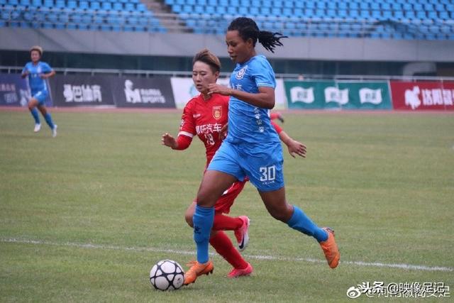 英超新赛季：曼城启程艰难，热刺维拉尴尬无进球